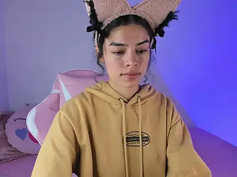 Snapshot of maddy_parker__ chatting on 10.24.25 maddy parker online show from 10.24.25