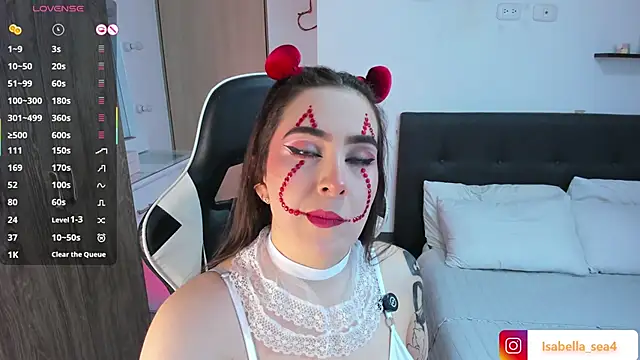 Snapshot of isabella_sea_ chatting on 10.02.25 isabella sea  online show from 10.02.25