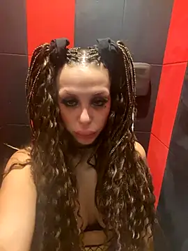 Miss Toxic online show from 09.26.25