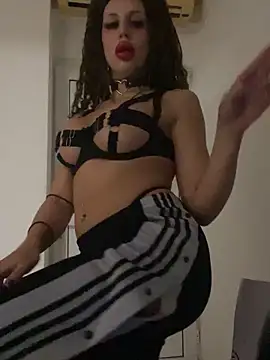 Miss Toxic online show from 10.06.25