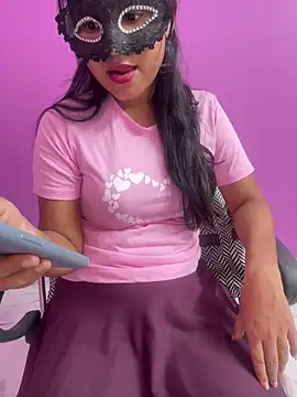 Snapshot of hottylizaa chatting on 10.24.25 hottylizaa online show from 10.24.25