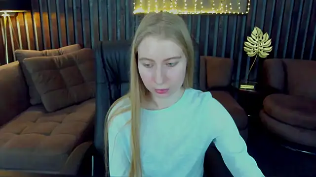 Alina Blonde online show from 03.21.26