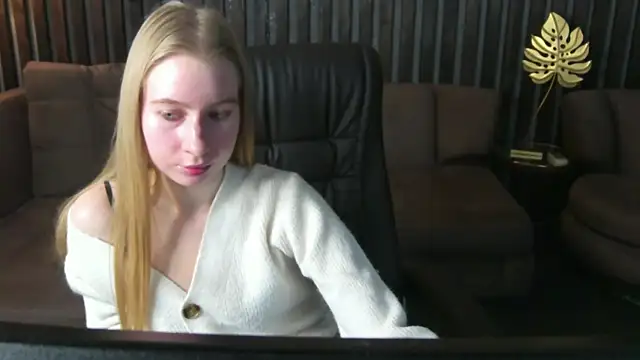 Alina Blonde online show from 03.24.26