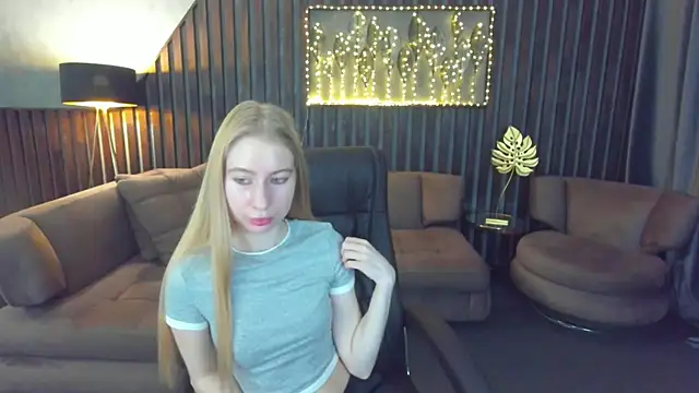 Alina Blonde online show from 05.23.26