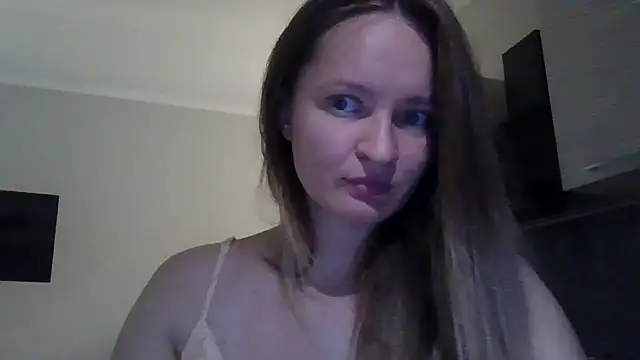 Snapshot of NAleya chatting on 07.17.26 NAleya online show from 07.17.26