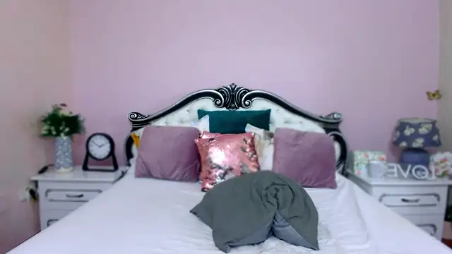 Snapshot of Missy_Skye chatting on 11.11.25 Missy Skye online show from 11.11.25