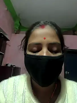 Snapshot of Hot_hatn37 chatting on 11.24.25 Hot hatn37 online show from 11.24.25