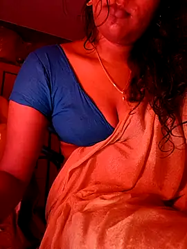 Snapshot of Tamil_Kavitha chatting on 04.24.26 Tamil Kavitha online show from 04.24.26
