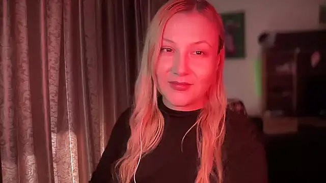 BikiHellena online show from 11.12.25