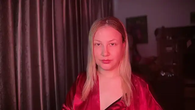 BikiHellena online show from 06.10.26