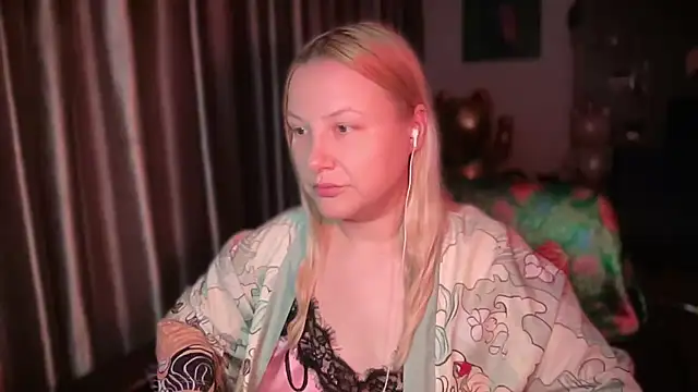 BikiHellena online show from 07.15.26