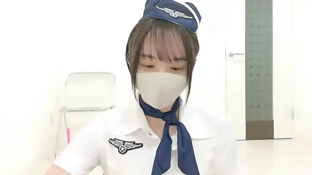  Mia land  online show from 11.28.25