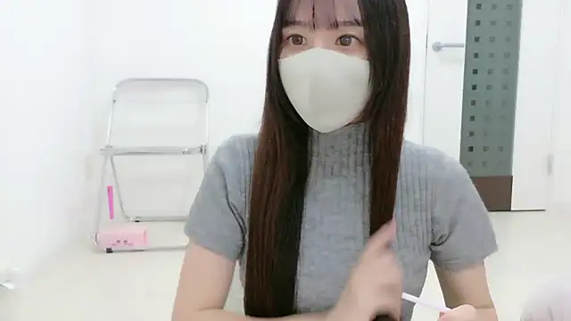  Mia land  online show from 11.30.25