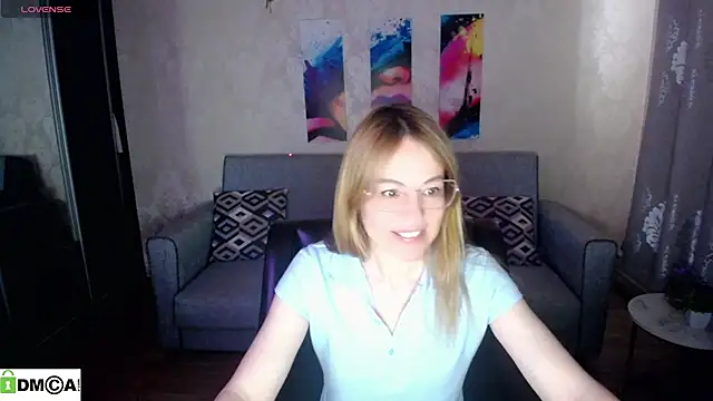 shy hot cat online show from 10.30.25