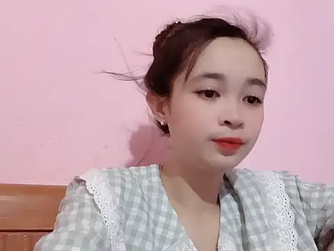 Snapshot of Suna7383 chatting on 10.11.25 Suna7383 online show from 10.11.25