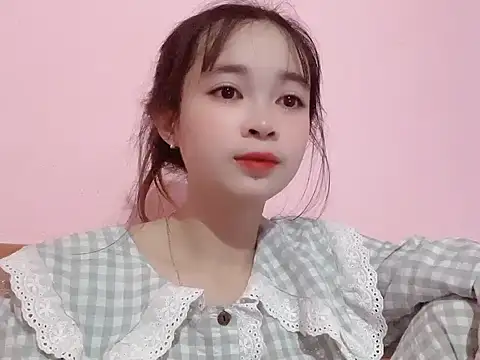 Snapshot of Suna7383 chatting on 10.16.25 Suna7383 online show from 10.16.25