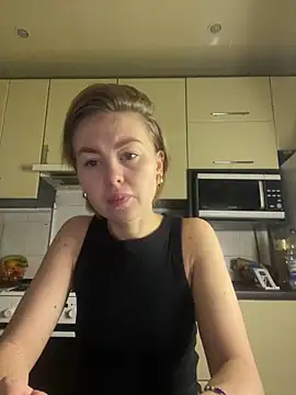 MartaLuna  online show from 12.21.25