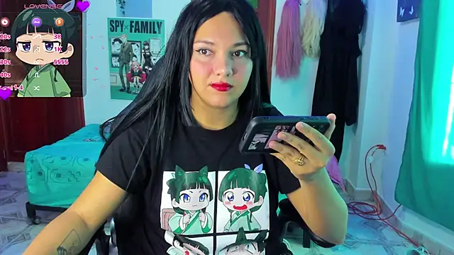 Snapshot of MaoMaoLa chatting on 10.25.25 MaoMaoLa online show from 10.25.25