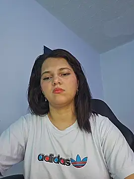 Snapshot of MaoMaoLa chatting on 11.30.25 MaoMaoLa online show from 11.30.25