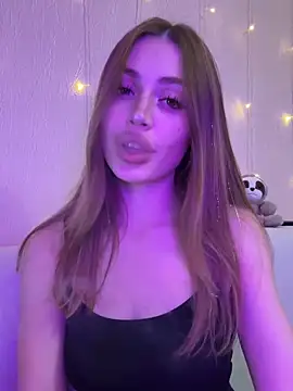 Elizabeth Tay online show from 12.01.25