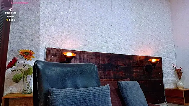 Snapshot of JhosuaVega chatting on 11.09.25 JhosuaVega online show from 11.09.25