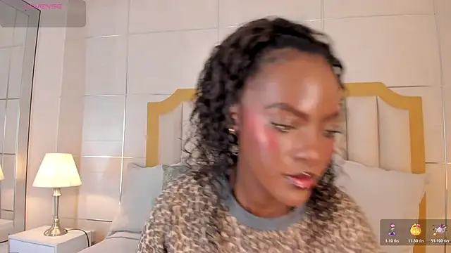 DakotaWangi online show from 11.09.25