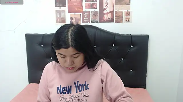 April Becker online show from 03.14.26