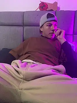 NaytonFreeman online show from 02.20.26