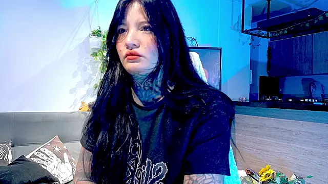 Unatatuada online show from 12.18.25