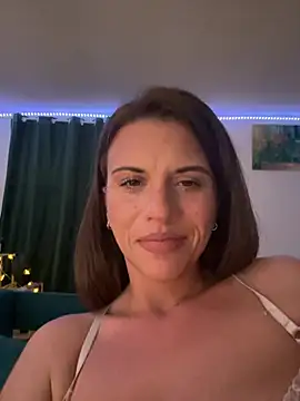 Snapshot of ScarlettNoirr chatting on 06.25.26 ScarlettNoirr online show from 06.25.26