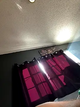 Snapshot of busnfatnutsLildee chatting on 11.10.25 busnfatnutsLildee online show from 11.10.25