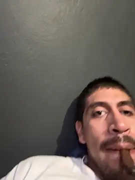 Snapshot of busnfatnutsLildee chatting on 11.12.25 busnfatnutsLildee online show from 11.12.25