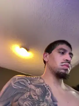 Snapshot of busnfatnutsLildee chatting on 11.20.25 busnfatnutsLildee online show from 11.20.25