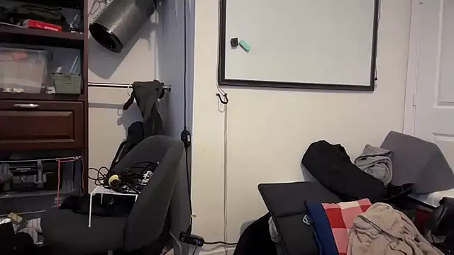 Snapshot of jasoncali305 chatting on 11.09.25 jasoncali305 online show from 11.09.25