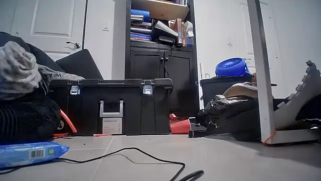 Snapshot of jasoncali305 chatting on 11.11.25 jasoncali305 online show from 11.11.25