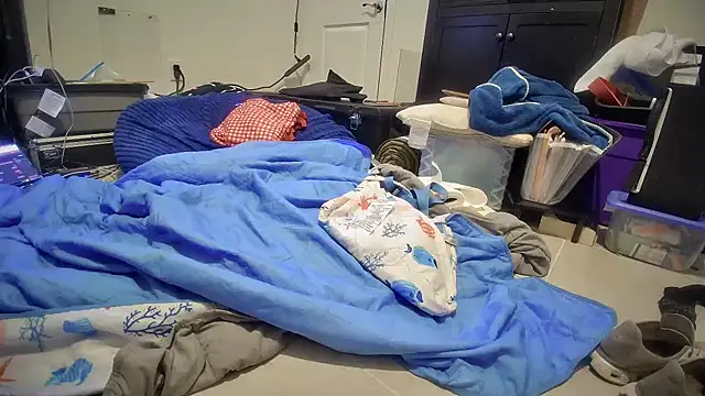 Snapshot of jasoncali305 chatting on 11.29.25 jasoncali305 online show from 11.29.25