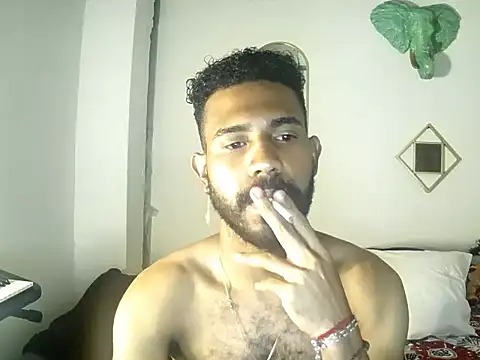 Snapshot of alberthott_66 chatting on 10.15.25 alberthott 66 online show from 10.15.25