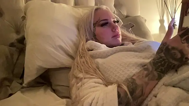 paulinaalatalo online show from 03.12.26