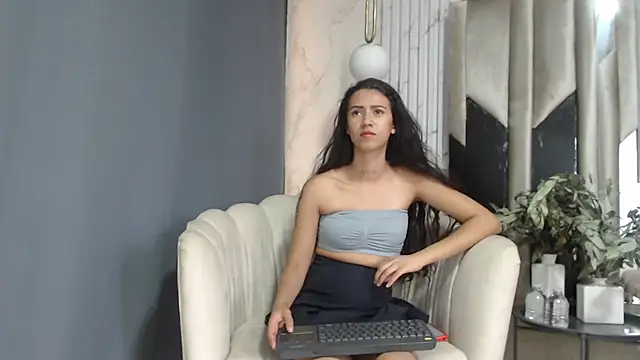 Snapshot of MayaMonroe1 chatting on 09.18.25 MayaMonroe1 online show from 09.18.25