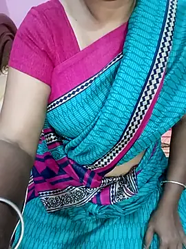 Snapshot of KannadaTamilTeluguBeauty chatting on 07.11.26 KannadaTamilTeluguBeauty online show from 07.11.26