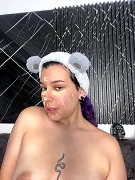 Snapshot of mistress_angell_ chatting on 10.26.25 mistress angell online show from 10.26.25