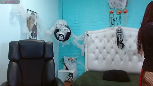 eva sk online show from 10.26.25