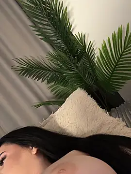 Snapshot of Andrestarr chatting on 04.15.26 Andrestarr online show from 04.15.26