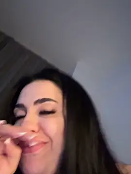 Snapshot of Andrestarr chatting on 04.19.26 Andrestarr online show from 04.19.26