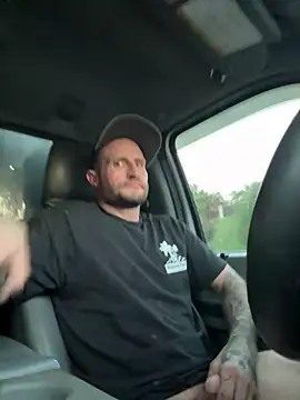 Snapshot of skip69xxx chatting on 12.05.25 skip69xxx online show from 12.05.25