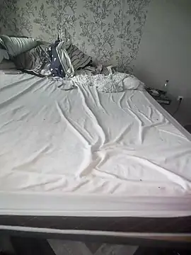 Snapshot of Lokomotivvv0707 chatting on 11.22.25 Lokomotivvv0707 online show from 11.22.25