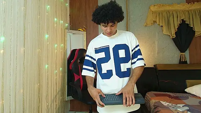 Snapshot of fire_drako_ chatting on 03.09.26 fire drako online show from 03.09.26