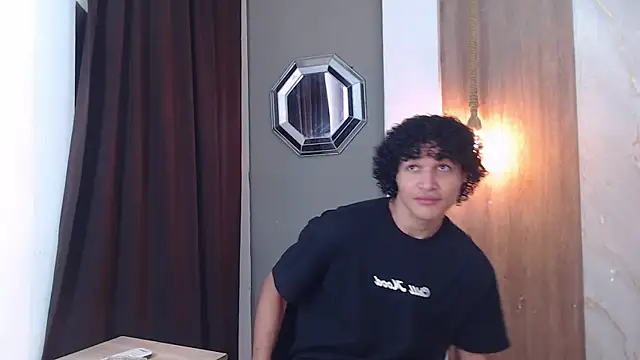 Snapshot of fire_drako_ chatting on 03.31.26 fire drako online show from 03.31.26