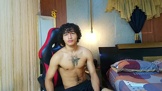 Snapshot of fire_drako_ chatting on 04.11.26 fire drako online show from 04.11.26