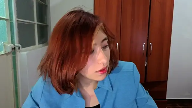 Snapshot of Sullyoonn chatting on 09.12.25 Sullyoonn online show from 09.12.25